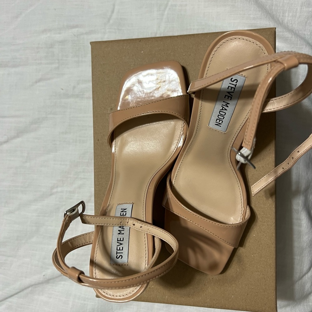 Steve Madden heels (like new)